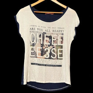 Lois jeans T-shirt, white and blue. Casual top, size Large L